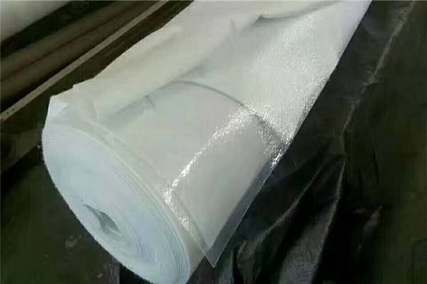 HDPE荔枝视频黄下载膜在油罐基礎防滲可延長使用壽命