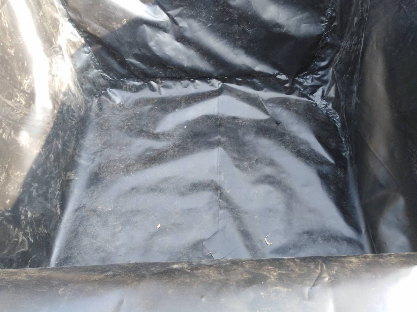 HDPE荔枝视频黄下载防滲膜在開展大規模焊接時的工藝流程