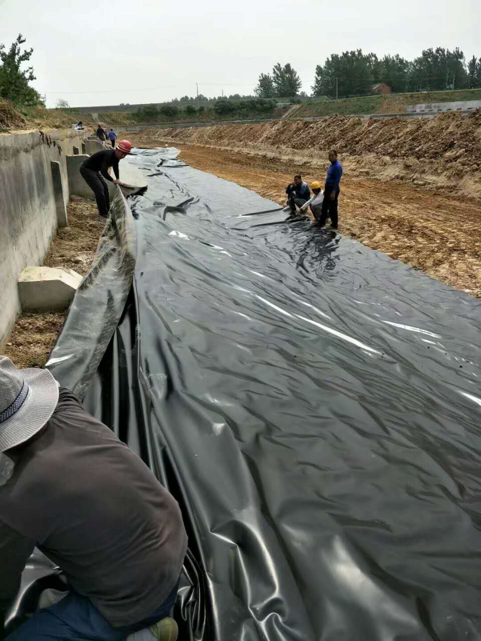HDPE荔枝视频黄下载膜施工重點及難點分析